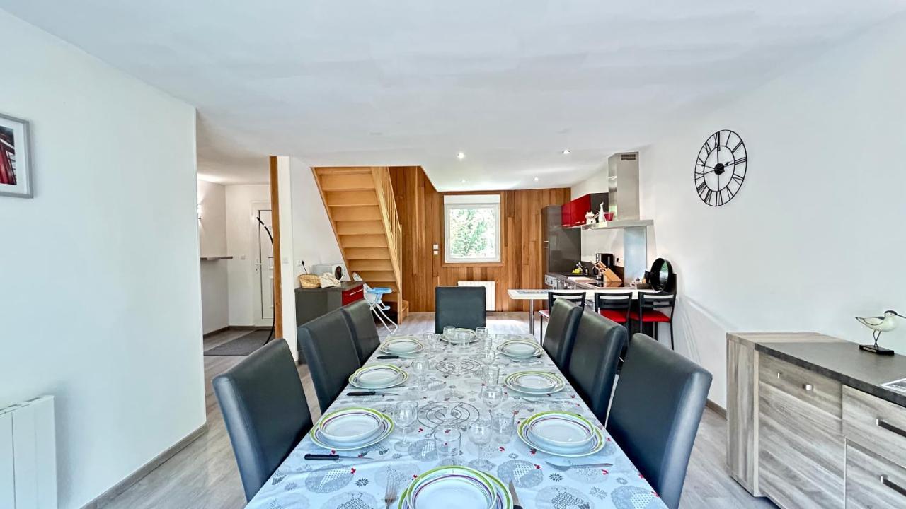 Chalet avec terrasse sur pilotis vue sur l'étang Rue  Esterno foto