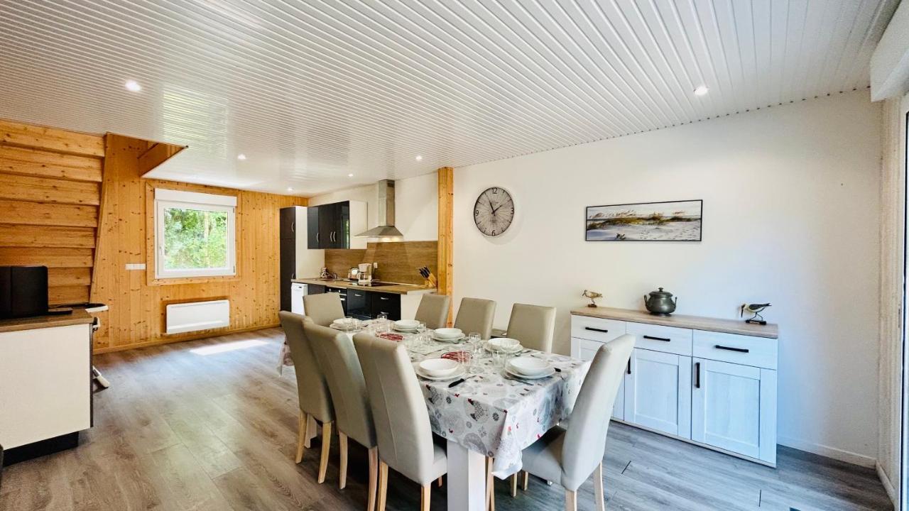 Chalet avec terrasse sur pilotis vue sur l'étang Rue  Esterno foto